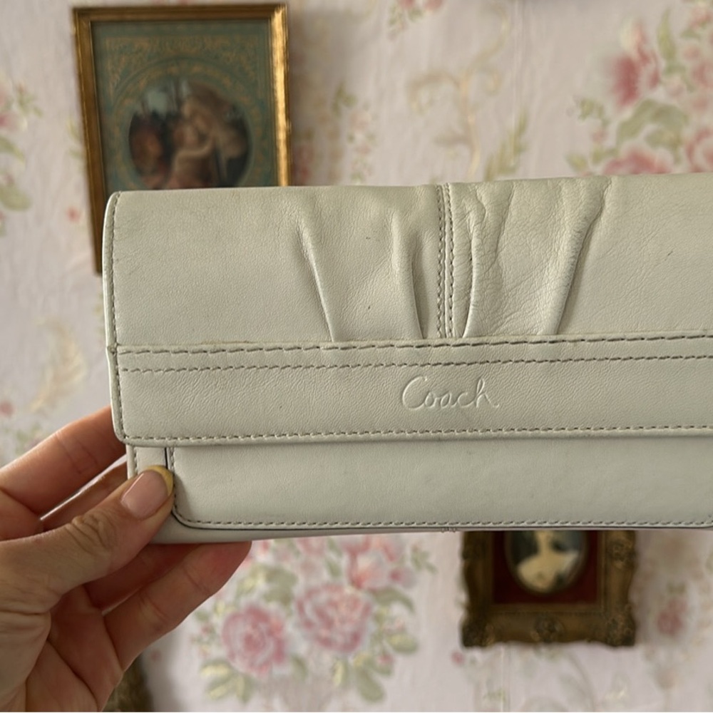 Coach White Leather Wallet with Minimalist Design